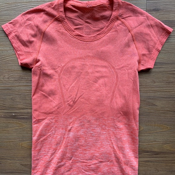 lululemon athletica Tops - Lululemon swiftly tech short sleeve